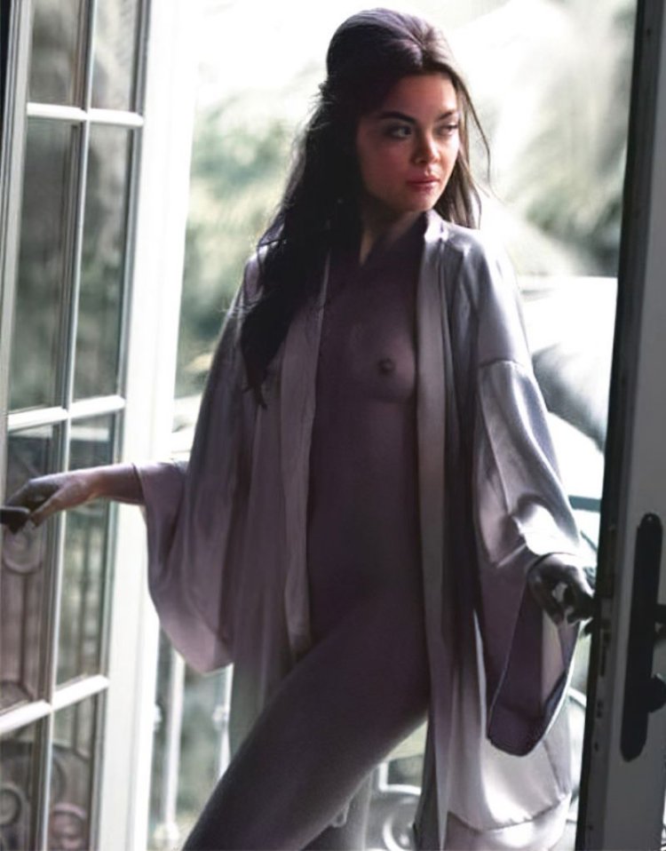 Scarlett Burn photo shoot playboy