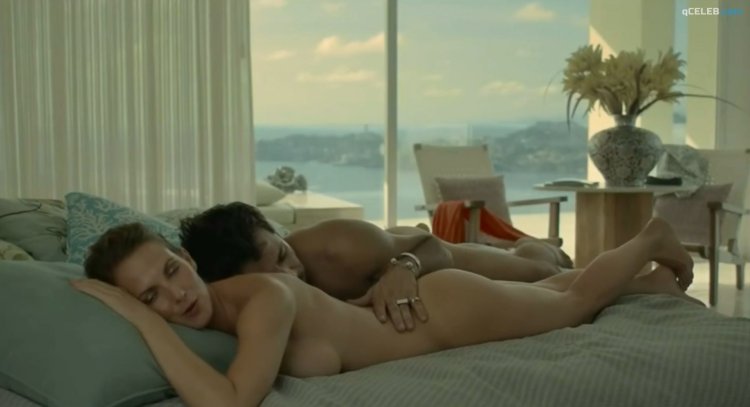 Ana de la Reager Naked in the film