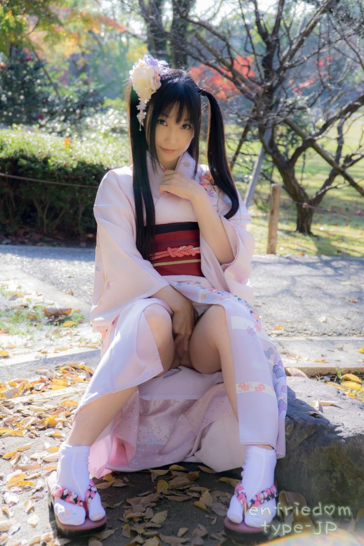 Naked Asian cosplay