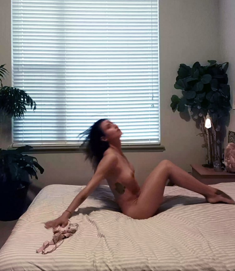 Courtney Palm Onlifans naked