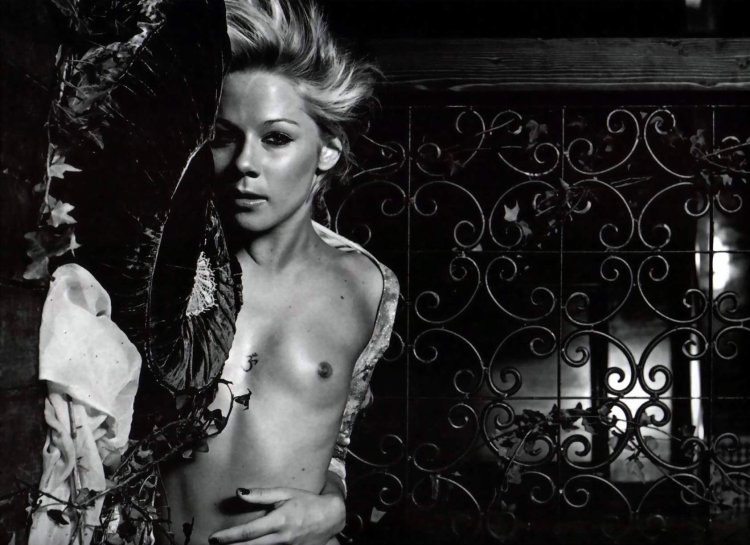 Disciples singer Gigi Hadid-Porno, Video