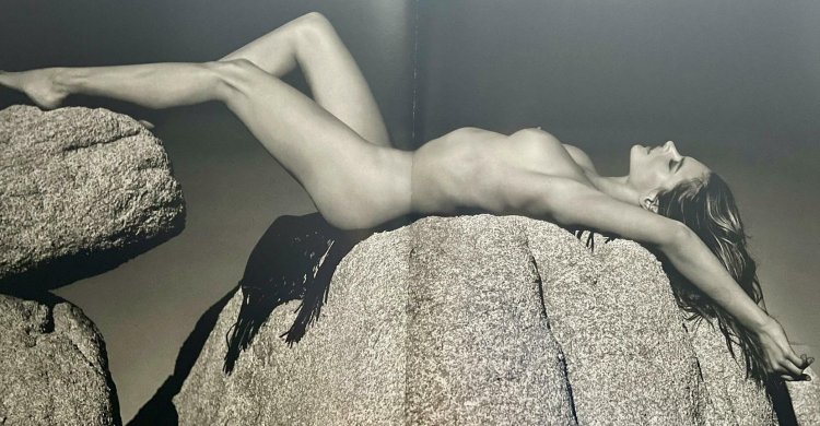 Alessandra Ambrosio Nude Photoshot