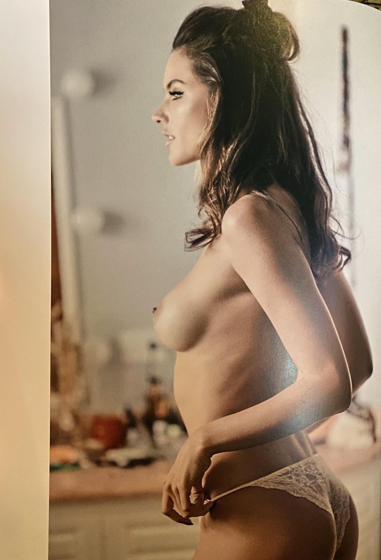 Alessandra Garcia is naked