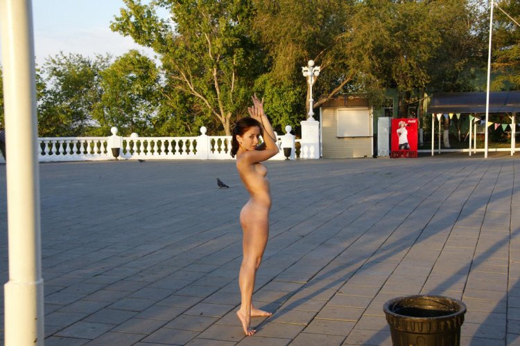Mamedova Model Naked Public