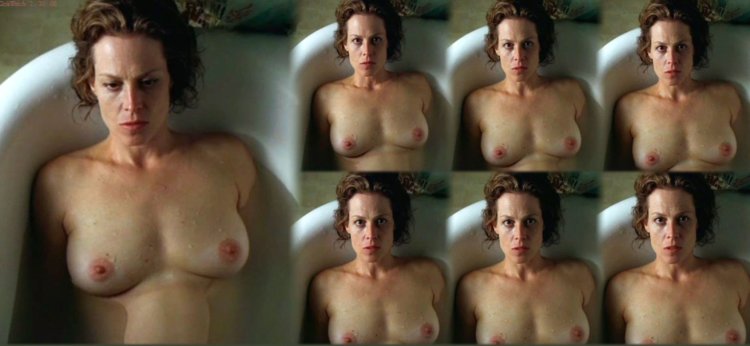 Sigurni Weaver Playboy 1986