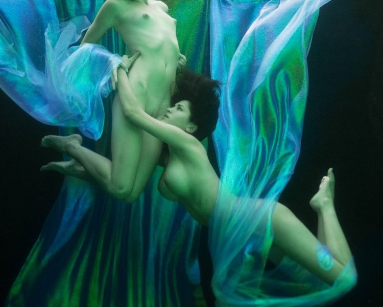 Erotic film about mermaid