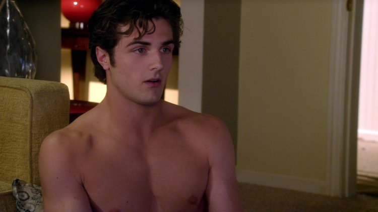 Beau Mirchoff