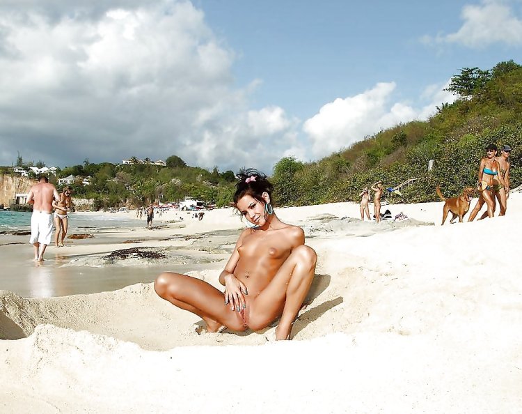 Naked on paradise island