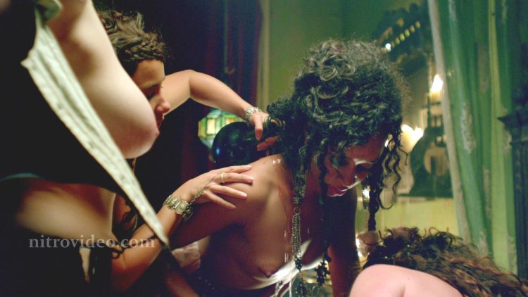 Jessica Parker Kennedy black sails naked