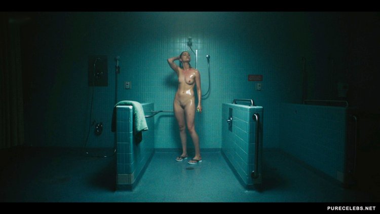 Christie Lacur Janini Naked