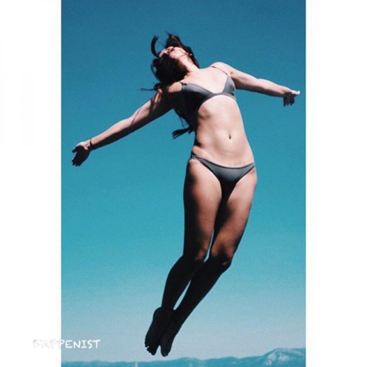 Zoe Deutsch hot photos in a swimsuit