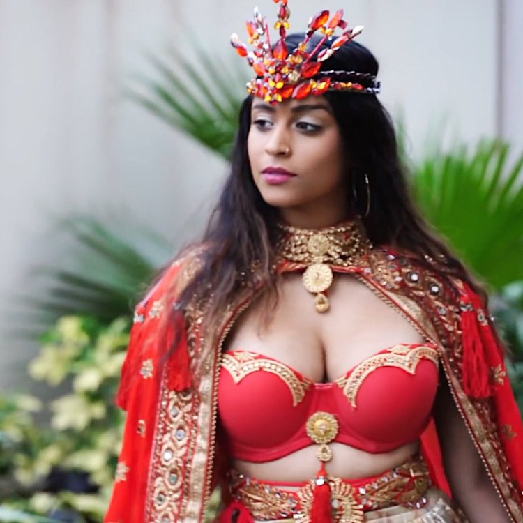 Lily Singh photo gooli