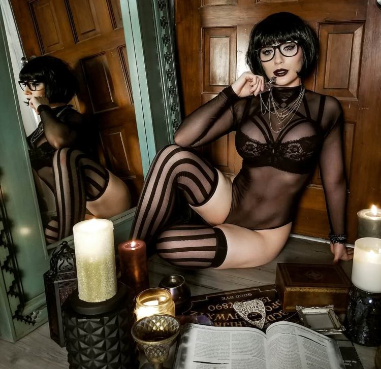 Jennifer Van Damsel Nude