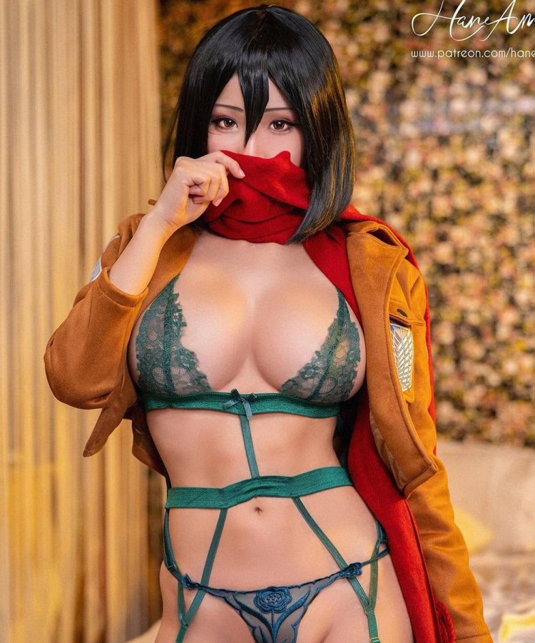 Mikasa Ackerman cosplay naked