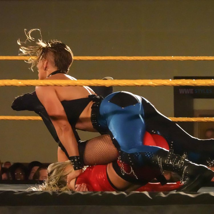 Rhea Ripley Hot