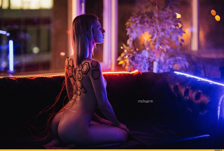 Angelina Araice of a photo shoot