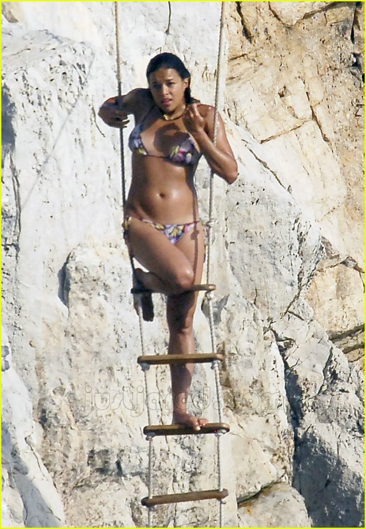 Michelle Rodriguez Topless