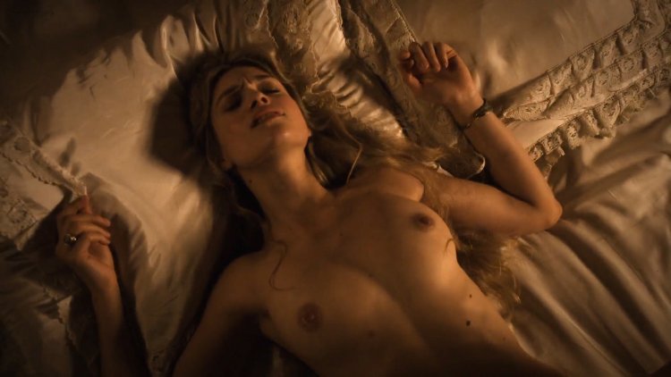 Julie Engelbrecht naked