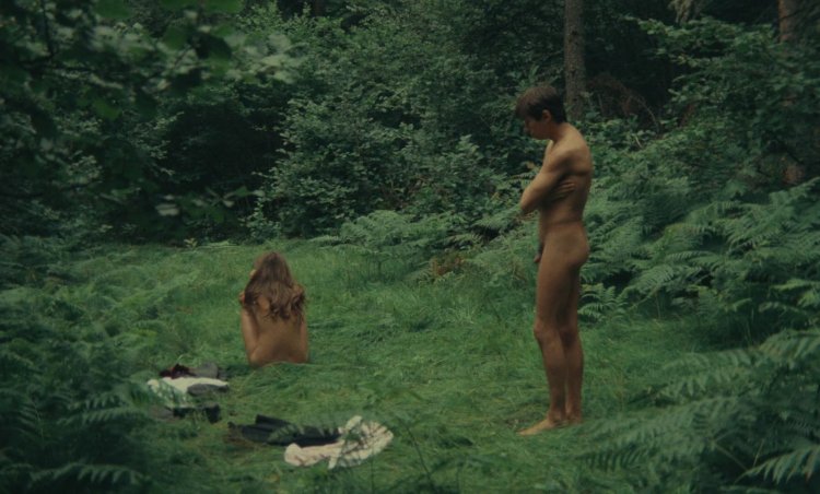 Christina Pascal is naked