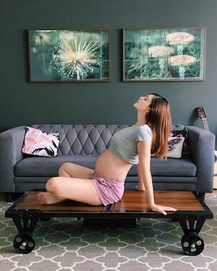 Titi Müller is the host