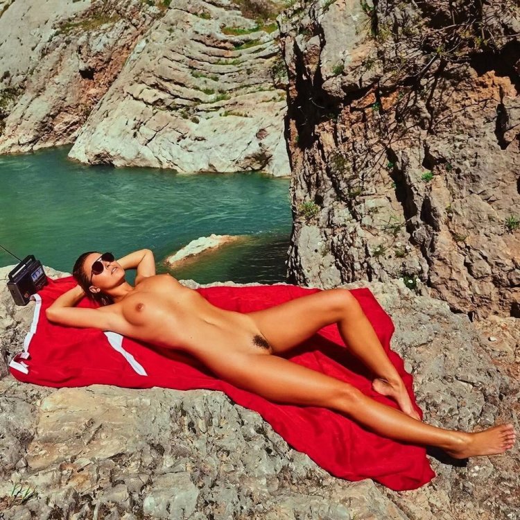 Marisa Papen Istanbul