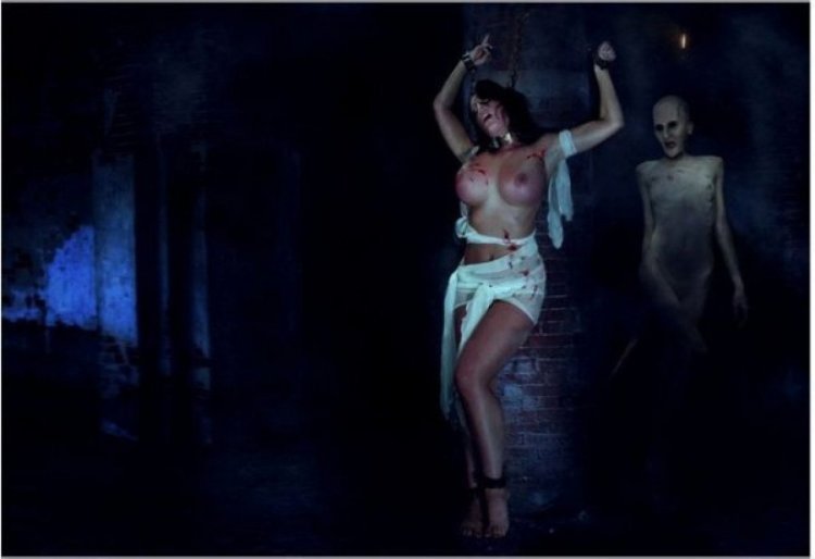 Naked women in horror films