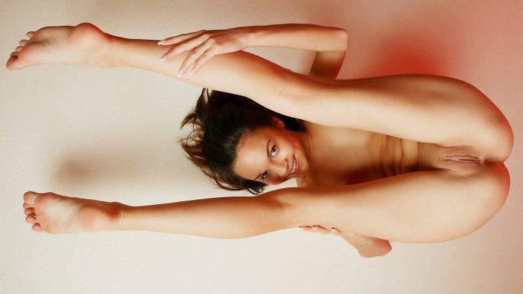 Naked women upside down
