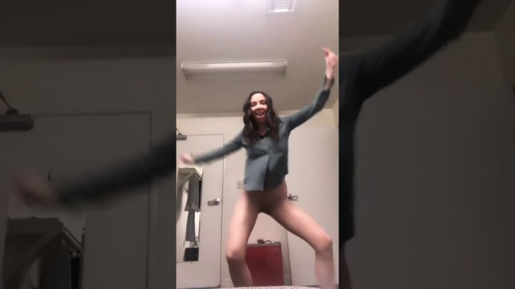 Whitney Cummings Receives Supportive Nudes after Extortion