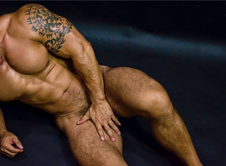 Naked bodybuilders of men