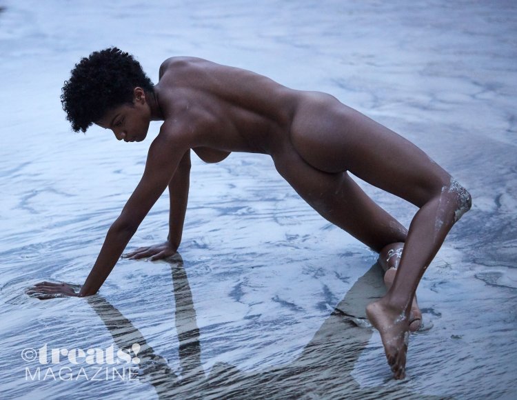 Ebonee Davis / Ebony Davis Nude