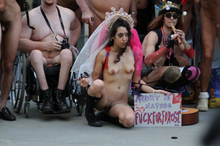 The parade of naked feminists