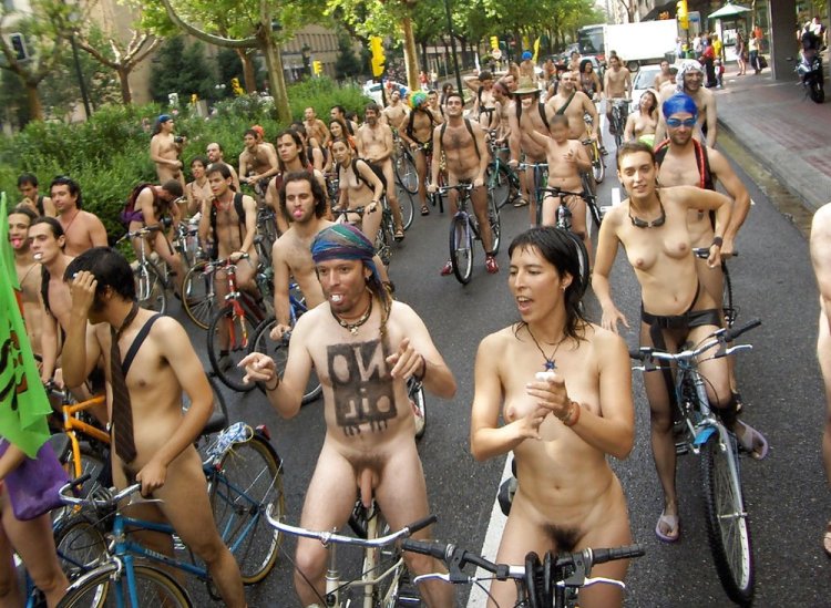 Naked girls on bicycles Festival