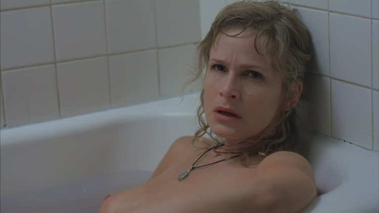 Kira Sedzhvik is nudity