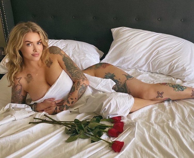 Laura luxury porn actress