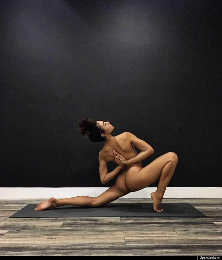 Loren Rudik Naked Yoga