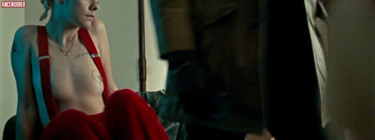 Naked Dasha Nekrasova in Softness of Bodies Ancensored