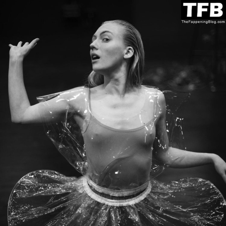 Eliza Schlott Elisa Schlott Naked