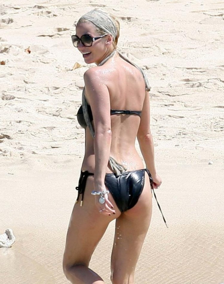 Sarah Nicole Harding Naked