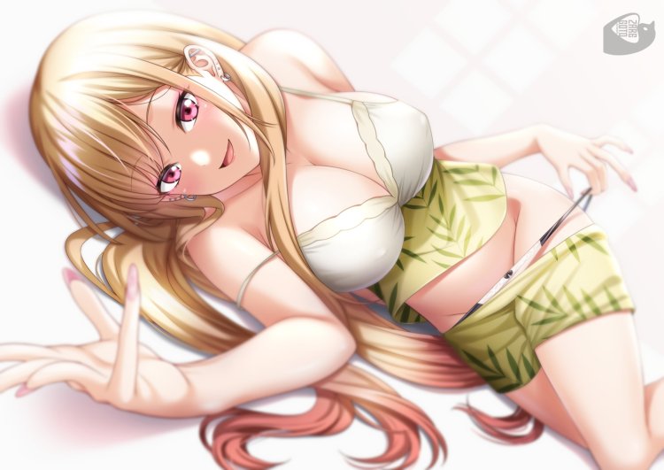 Marin Kitagawa in underwear