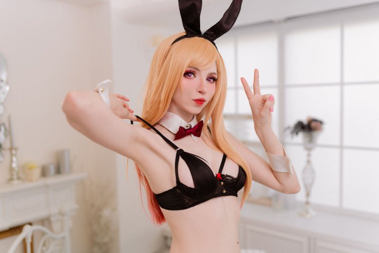 PEACHMILKY COSPLAY