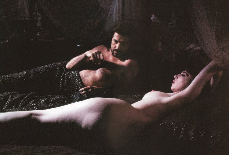 Veronika Povetty is naked