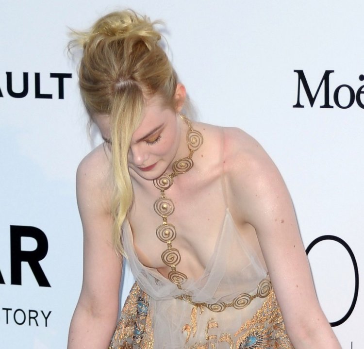 El Fanning Great Breast