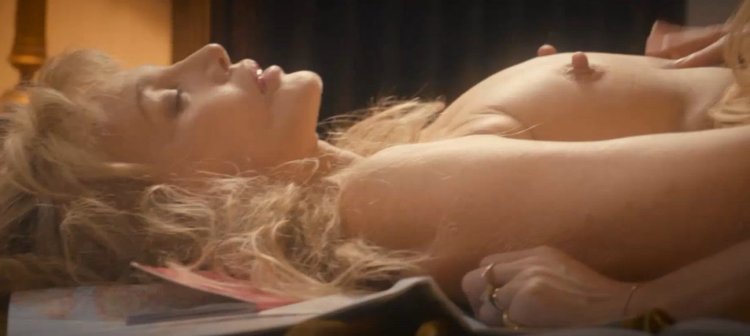 Ariel Dombal Plaiboy