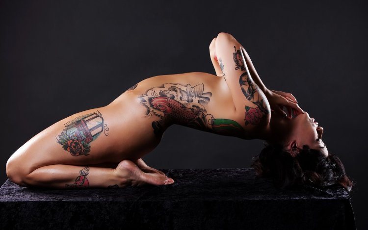Erotic girls with tattoos