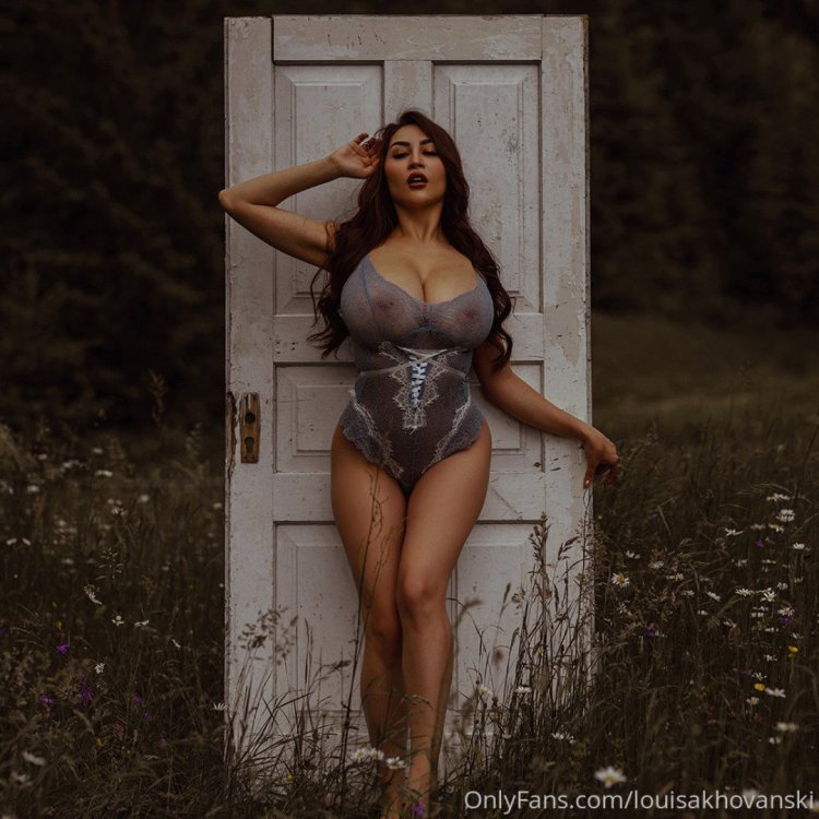 Louisa Khovanski 2020