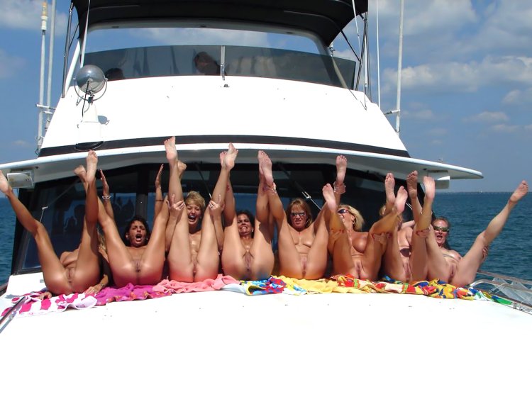 Party naked on a yacht