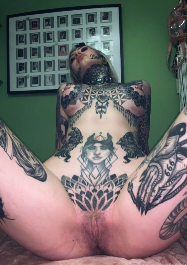 Amber Luke Tattoo on Vagina
