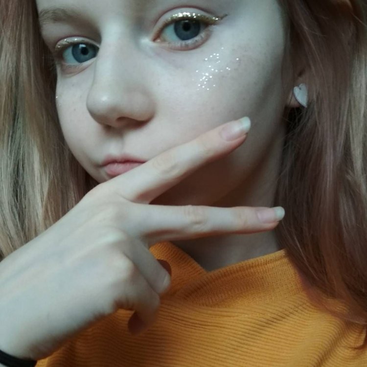 Alina Nikitina Liinaliis Fox