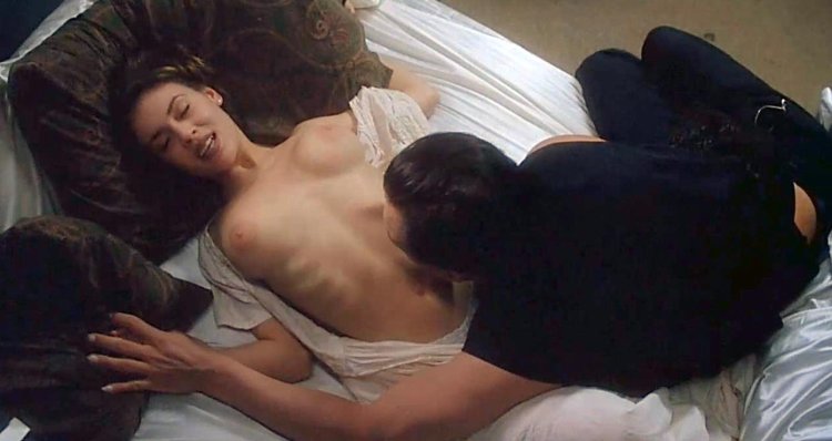 Alyssa Milano Sows US Altoids and Oral Sex