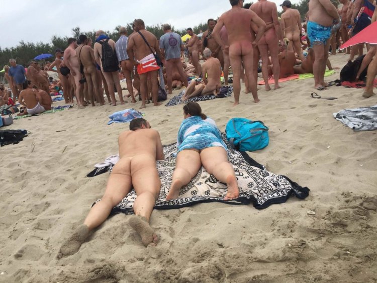 The wife has fun at Beach in Cap D Agde